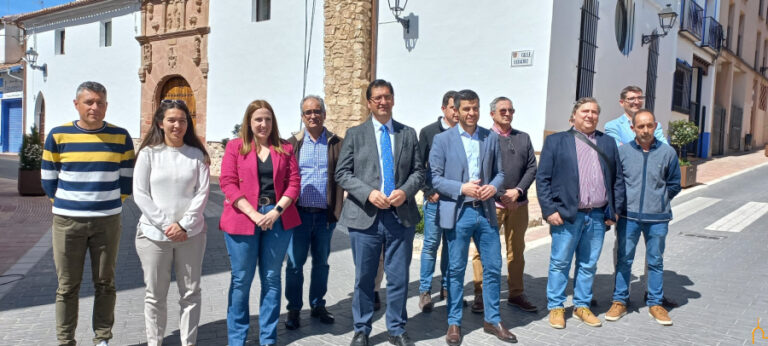 Caballero remarca el empeño del alcalde de Campo de Criptana por lograr mejoras en materia turística y de sostenibilidad