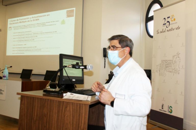 Más de 80 profesionales sanitarios de toda la región se forman y actualizan conocimientos sobre esclerosis múltiple en el Hospital Mancha Centro