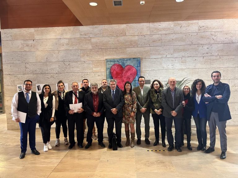 El Ejecutivo autonómico aborda en el Consejo Regional Gitano los avances en inclusión social, igualdad y participación de la población Romaní de Castilla-La Mancha