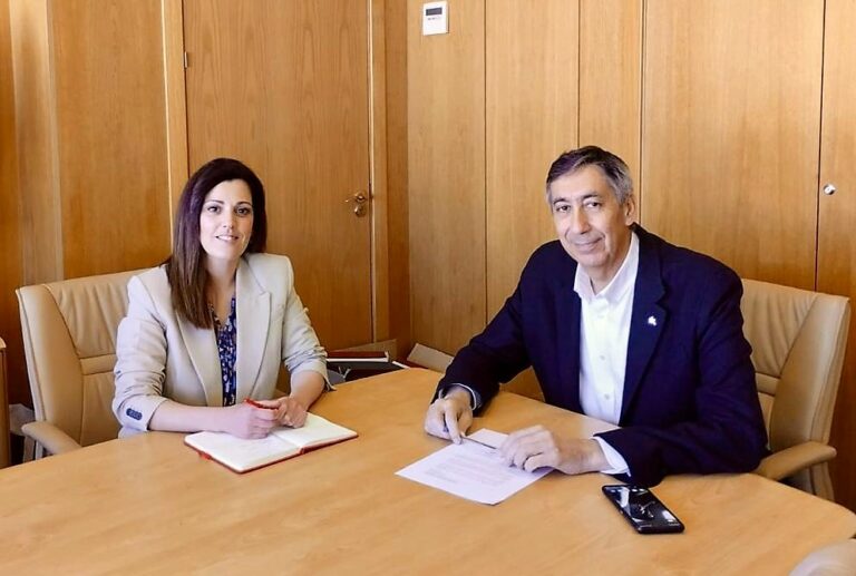 La candidata del PSOE a la alcaldía de Granátula de Calatrava pide al Gobierno regional que siga mejorando el colegio “Nuestra Señora de Oreto y Zuqueca”