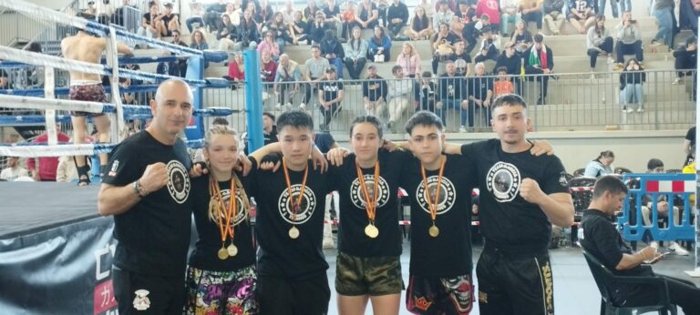 Puertollano: Aitana Hernández y Claudia Huertas se proclaman campeonas ibéricas en el Open de Kick boxing «Playa de interior»