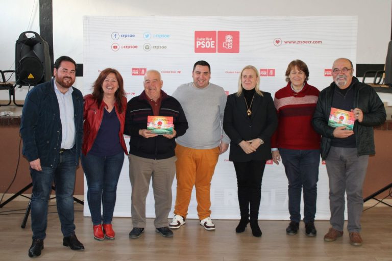 Mario González Sánchez-Carnerero lidera la candidatura joven, renovadora y con ganas con la que el PSOE quiere recuperar la alcaldía de Llanos
