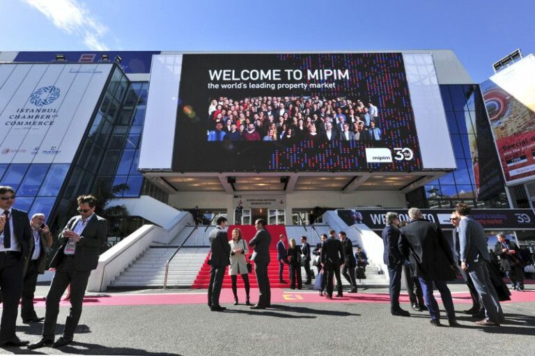 El Parque empresarial Oretania de Ciudad Real es uno de los proyectos finalistas que el SEPES está presentando en una de las mayores ferias de inversión internacional (MIPIM 2023) en Francia