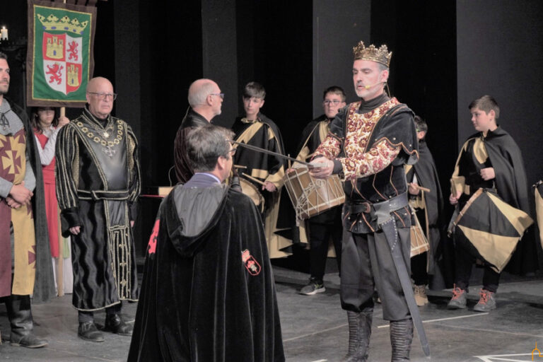 Caballero muestra su apoyo a las Jornadas de Recreación Histórica Medieval de Montiel