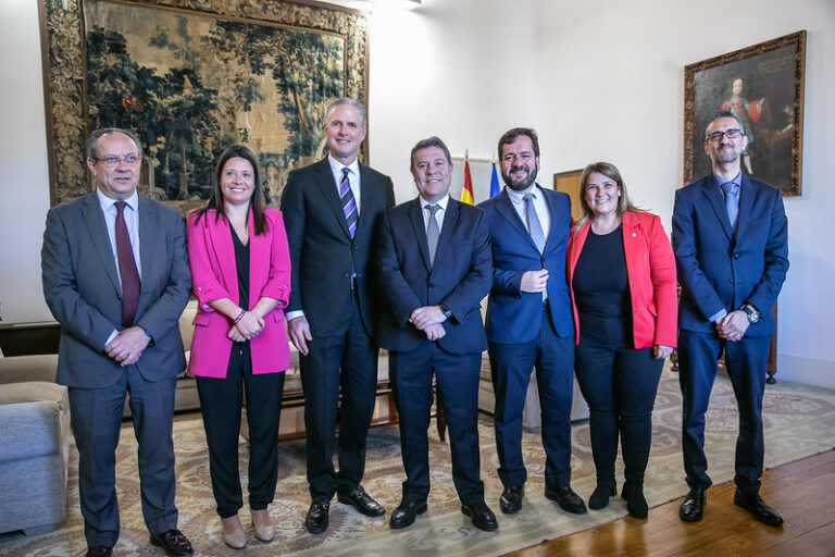 García-Page subraya que Castilla-La Mancha acude a los tribunales “no para recurrir, sino para defender” decisiones adoptadas sobre el río Tajo
