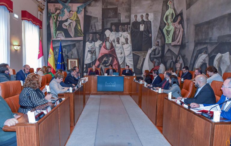 La Diputación de Ciudad Real aprueba ayudas extraordinarias de apoyo a las protectoras de animales y para rehabilitar patrimonio religioso por 1,5 millones