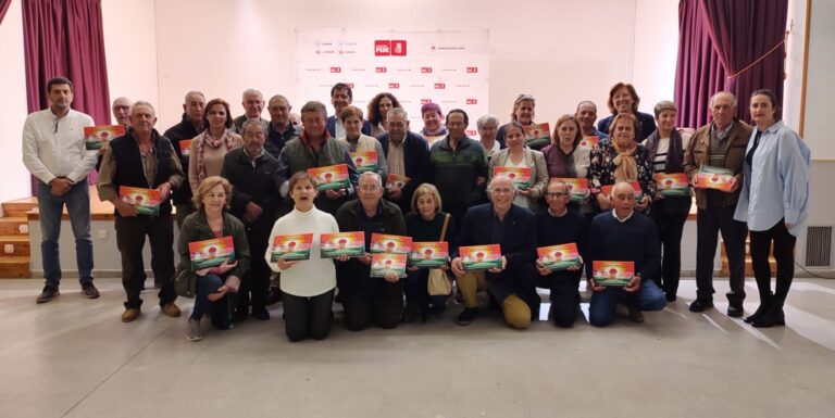 El PSOE de El Robledo reconoce la labor de quienes han conformado sus listas electorales “especialmente de los que lucharon por la independencia y después construyeron nuestro pueblo” 
