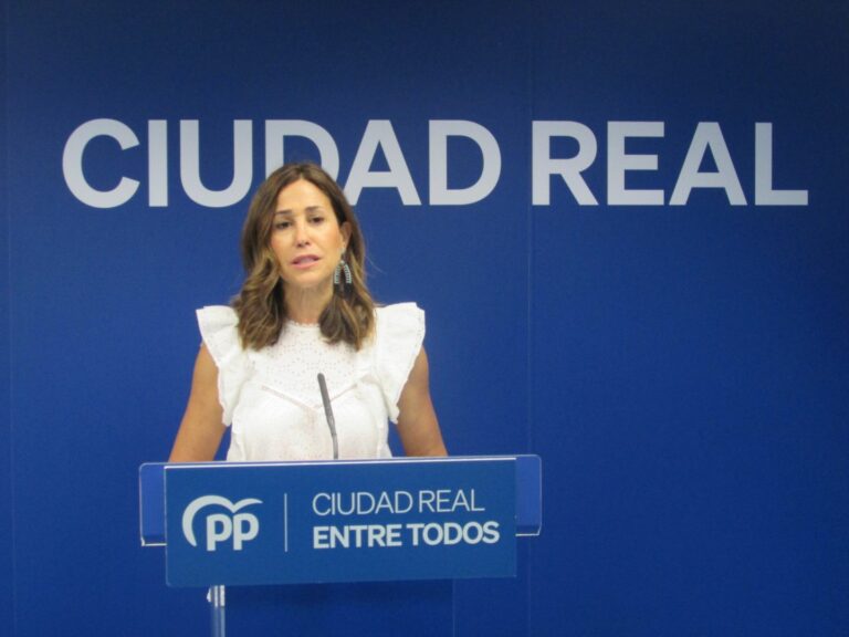 Rosa Romero, candidata del PP al Senado