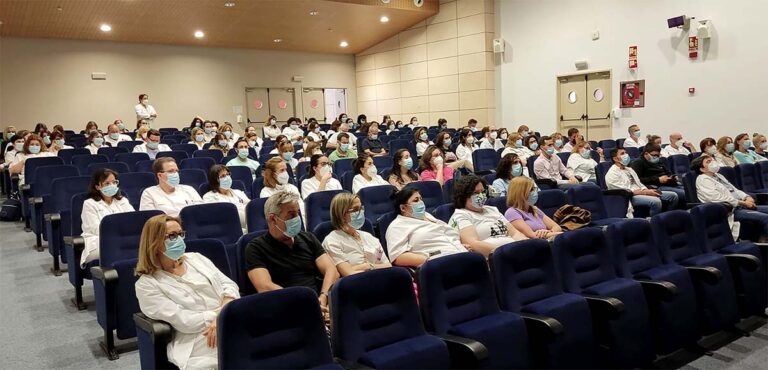 Más de 200 profesionales participan en el Hospital de Tomelloso en unas charlas sobre reciclaje y gestión de residuos