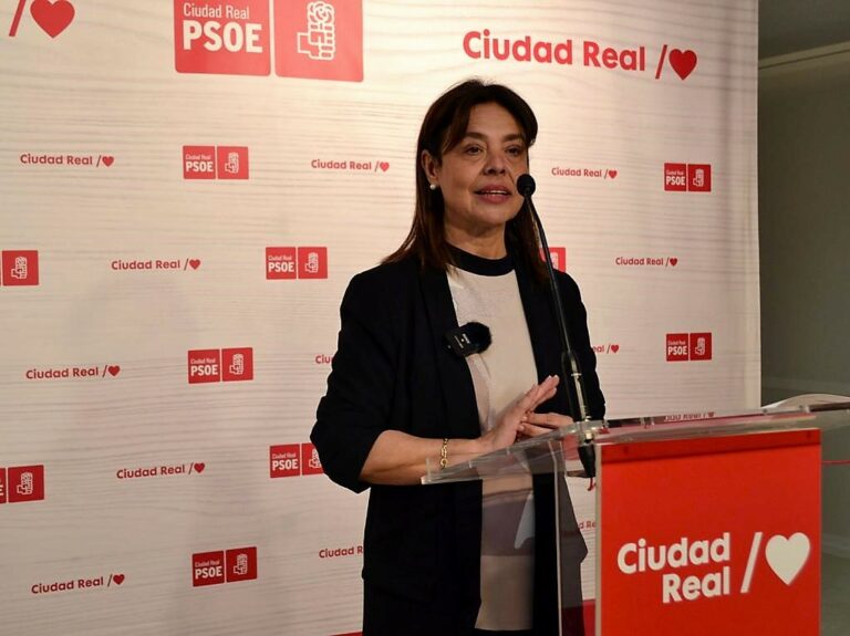 Pilar Zamora: “Las promesas de Cañizares son poco creíbles”