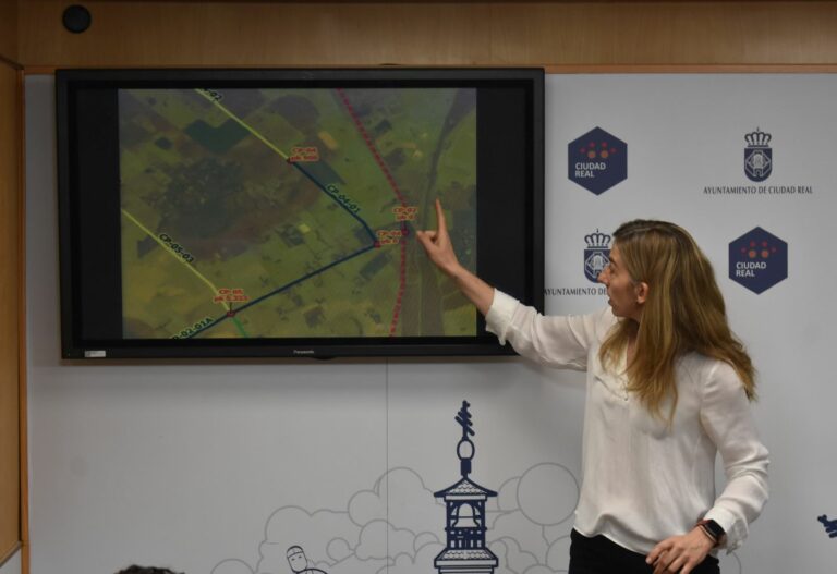 El Ayuntamiento de Ciudad Real arreglará el camino de Villadiego en La Poblachuela y habilitará un servicio especial de autobuses para la Feria de Abril