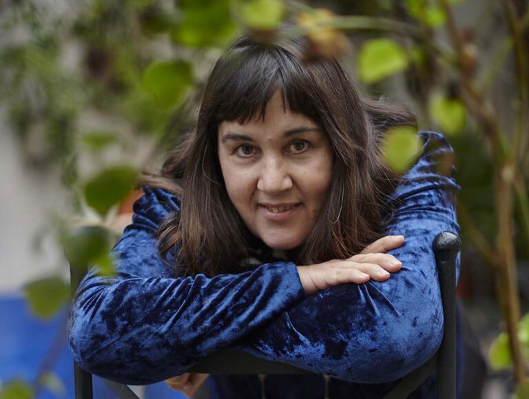 Almagro dedica un banco literario a Nieves Fernández