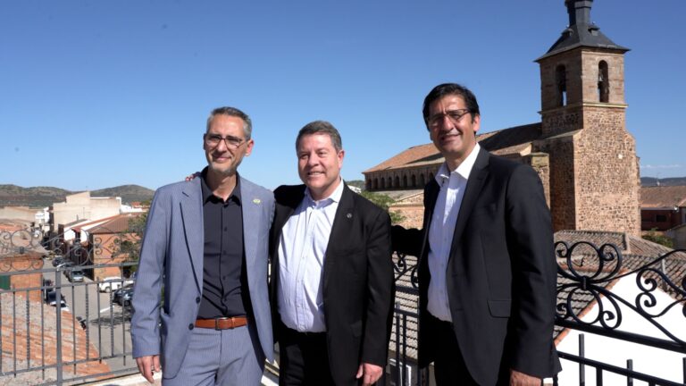 Page mantiene su compromiso político en la consolidación de los servicios básicos como garantía y salvaguarda del futuro de pueblos como Torrenueva