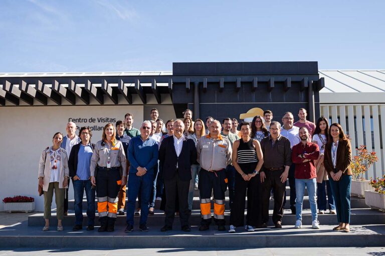 Profesionales del Hospital Santa Bárbara de Puertollano visitan el Complejo Industrial de Repsol