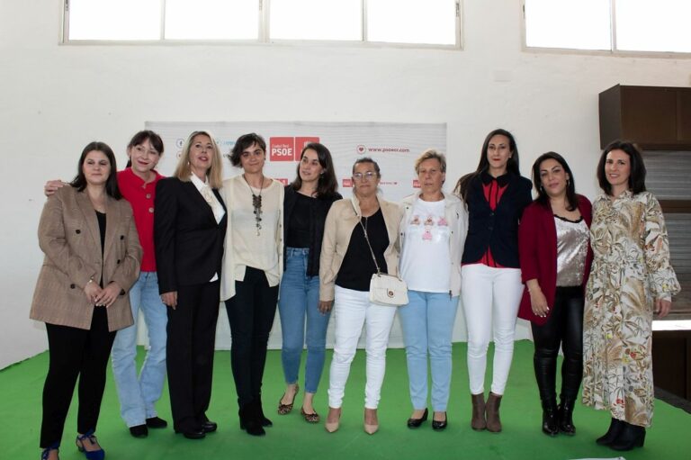 El PSOE presenta en Agudo una candidatura integrada por doce mujeres dispuestas a devolver la alegría y las instituciones a la ciudadanía