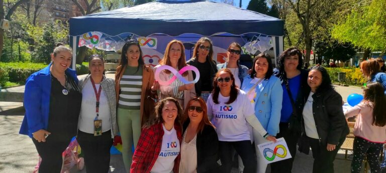 Puertollano: El equipo de gobierno expresa su apoyo a la asociación Incluye-Tea en la celebración del día del autismo