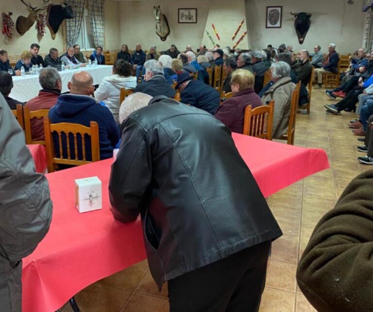 «Seamos serios. La alcaldesa de Miguelturra engaña y miente a los vecinos de La Cobatilla y Las Cantorreras