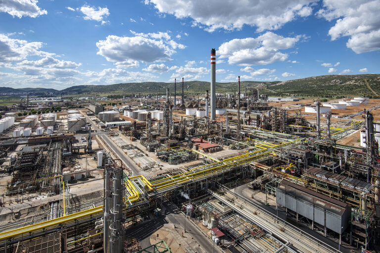 El alcalde de Puertollano pedirá a la Confederación del Guadalquivir que la petroquímica se abastezca del Jándula