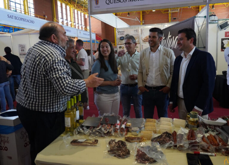 Los «Sabores del Quijote» han mostrado en Campo de Criptana su faceta más cervantina durante todo el fin de semana ante más de 3.000 visitantes