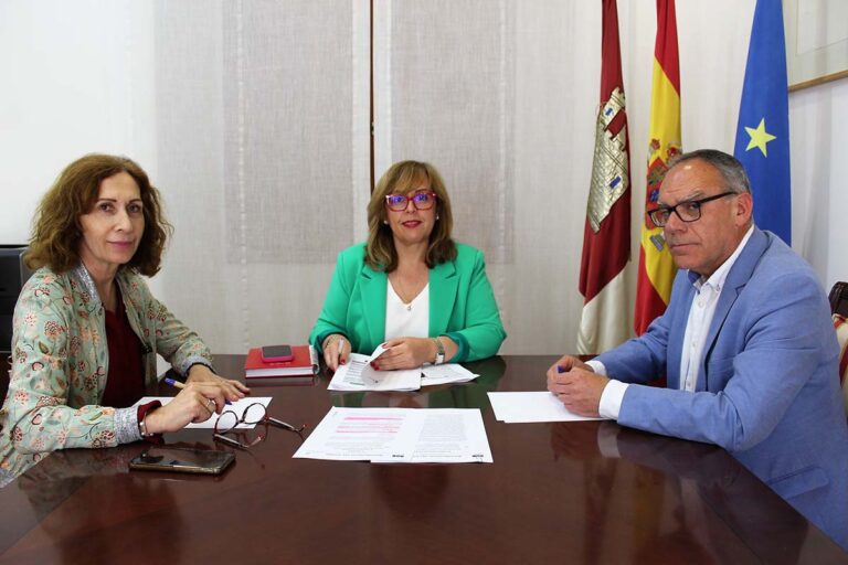 El candidato del PSOE de Villanueva de los Infantes ve fundamental la recuperación y conservación del patrimonio de su pueblo