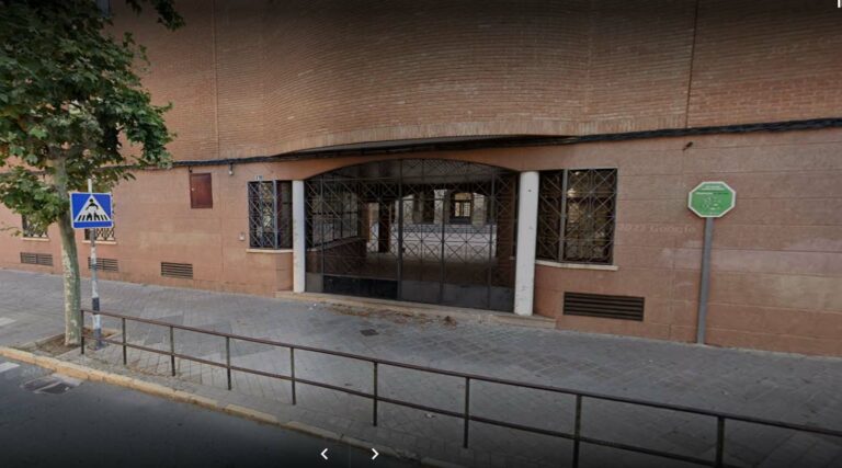 Una trabajadora afectada tras una fuga de gas en el Colegio Marianistas de Ciudad Real