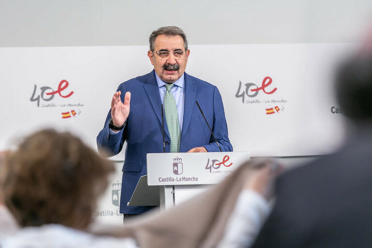 El Consejo de Gobierno destaca la orden por la que se aprueba el Programa Regional de Perspectiva Contractual y Retención del Talento en el ámbito sanitario