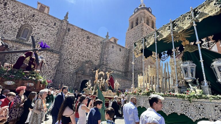 Apoteosis costalera, lágrimas y saetas en un memorable Viernes Santo en Puertollano