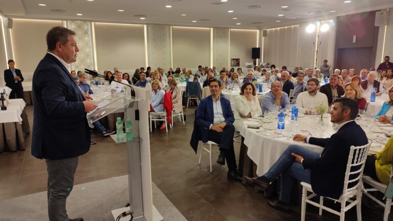 Caballero a Lázaro: “En 4 años has hecho todo lo que no hizo el PP, en 16 años ininterrumpidos de gobierno, en Campo de Criptana”