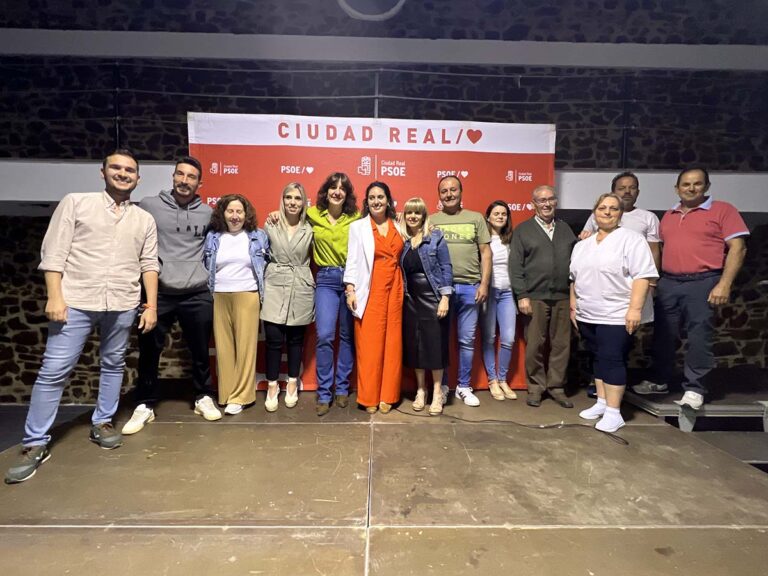 Blanca Fernández: “Page necesita todos los votos si queremos que el 29 nadie se levante con miedo a que vuelvan los recortes o la inestabilidad”