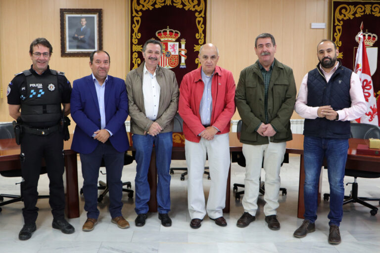 Gratitud y emotividad en el acto de jubilación de tres policías locales de Argamasilla de Calatrava