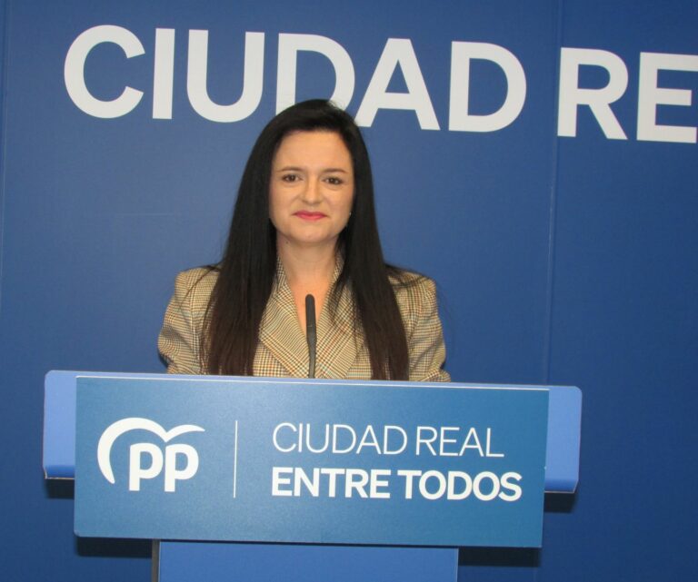 Rocío Zarco considera “vergonzoso» el espectáculo «machista» de Page