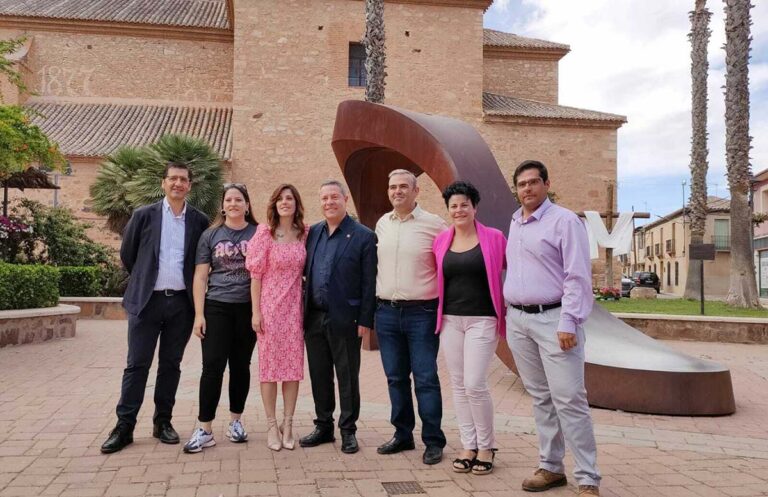 Yolanda de La Cruz agradece el apoyo a Page y a Caballero afirmando que “vamos a dejarnos la piel para cumplir un proyecto de futuro en Granátula para todos”