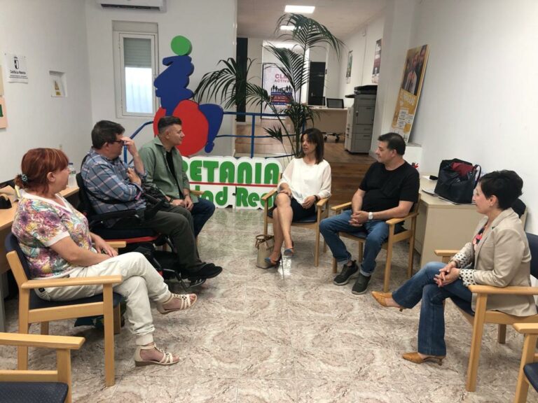 Pilar Zamora se compromete a avanzar hacia la accesibilidad universal en la ciudad