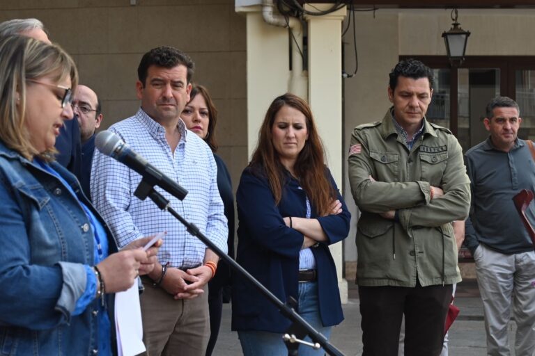 Chamorro (Vox), en el acto de la Asociación de Enfermos y Familiares de Fibromialgia y Síndrome de Fatiga Crónica 