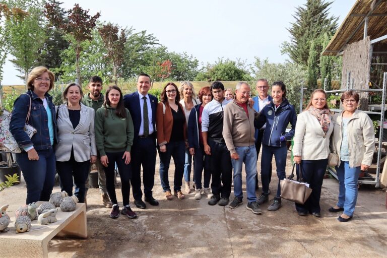 La candidata del PSOE pide el voto de los agricultores y ganaderos de Malagón convencida de que con ella recuperarán el diálogo con el Ayuntamiento
