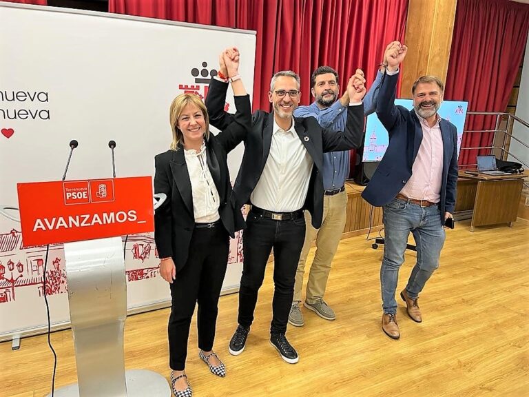 El PSOE presenta en Torrenueva un programa con medidas para reforzar los pilares del Estado del Bienestar y apoyar a los jóvenes desde el Ayuntamiento 