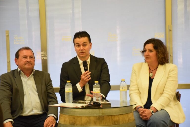 Adolfo Muñiz: “Queremos culminar los grandes proyectos de reindustrialización para que nuestros jóvenes se queden en Puertollano” 