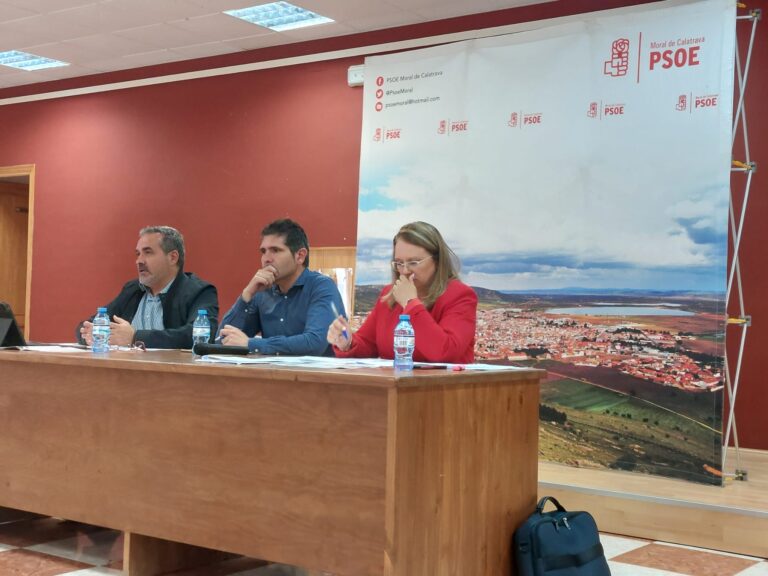 El PSOE de Moral de Calatrava da cuenta a agricultores y ganaderos del apoyo del Gobierno de Emiliano García-Page al sector en la localidad