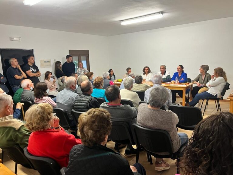 Mayte Fernández pide a los vecinos de Retuerta del Bullaque y Pueblonuevo que renueven su confianza en Miguel Angel Villa para que suspueblos sigan progresando