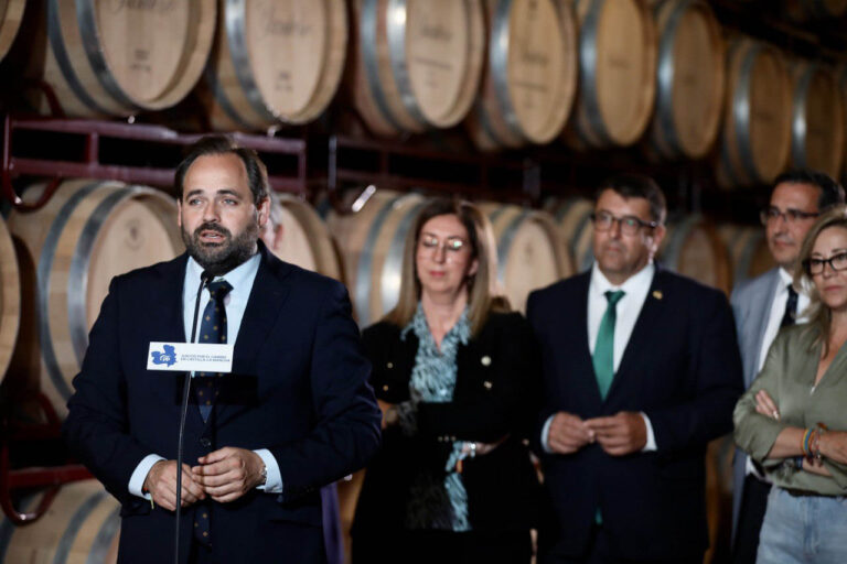 Núñez anuncia un Plan de Rescate para el sector primario para evitar la quiebra de agricultores, ganaderos, bodegas y cooperativas afectados por la sequía