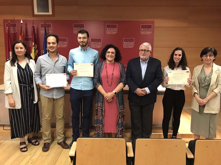 El Colegio de Médicos de Ciudad Real entrega los premios a los mejores trabajos de fin de grado