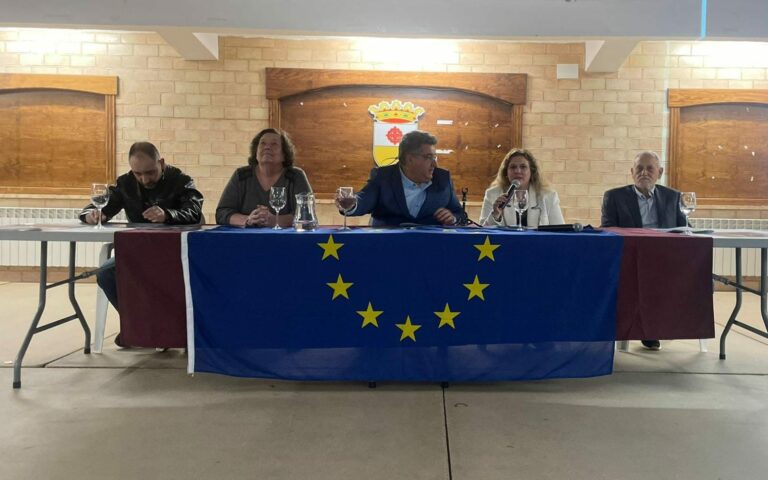 Maribel Mansilla asegura que Paco Núñez «gobernará mirando a los pueblos y no de espaldas a ellos como ha hecho Page»