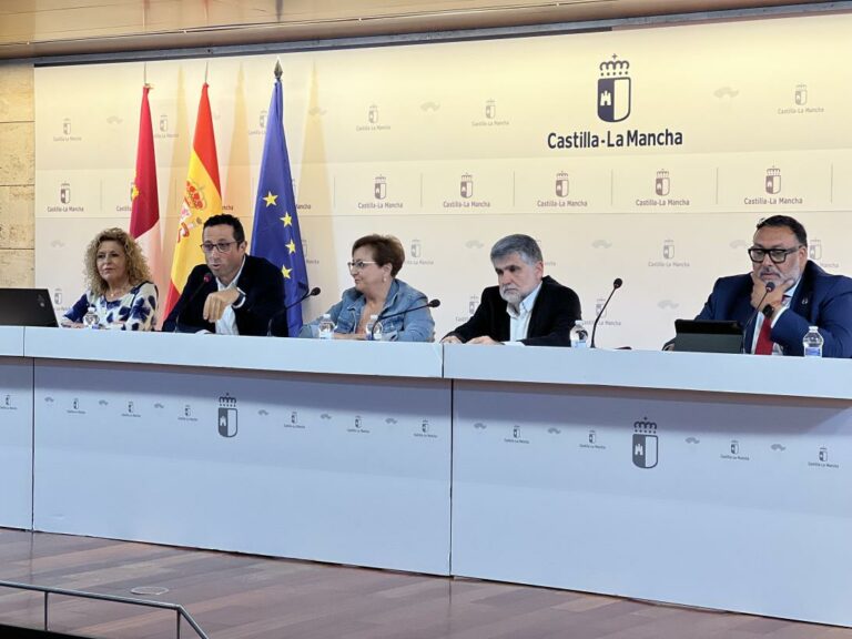 El Gobierno de Castilla-La Mancha inicia la formación de los 48 profesionales que reforzarán la protección de la infancia y la adolescencia