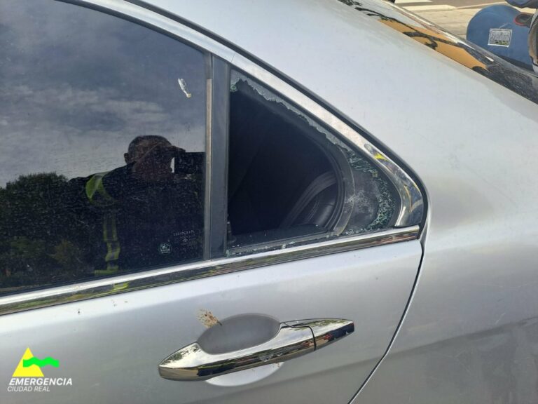 «Tremendo susto» de una madre en Ciudad Real tras el bloqueo del cierre de un vehículo con su bebé dentro