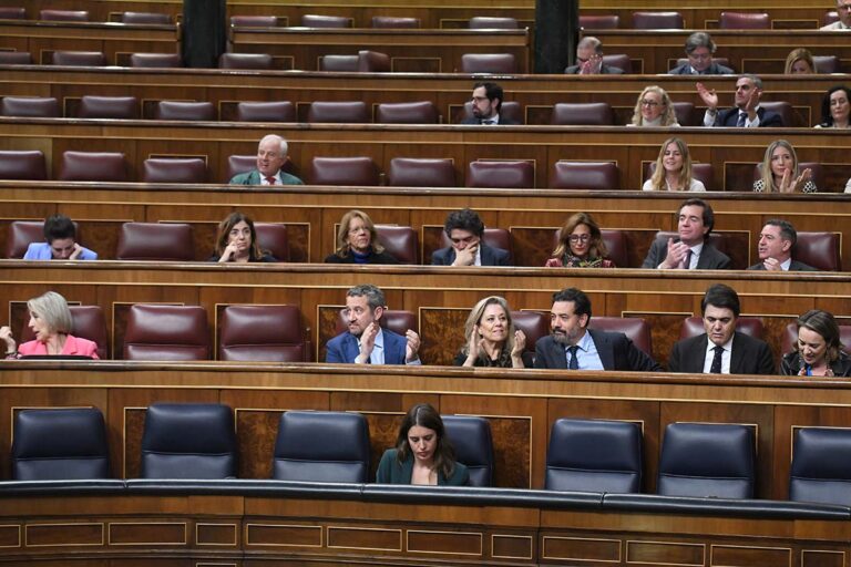 Los 212 diputados que dejan de serlo este martes podrán cobrar un ‘finiquito’ de entre 6.800 y casi 9.000 euros