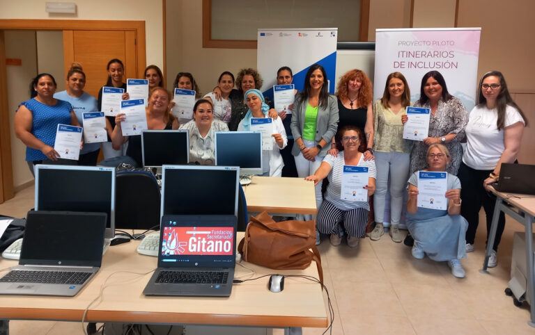 Mujeres de Puertollano se forman en competencias digitales con la Fundación Secretariado Gitano