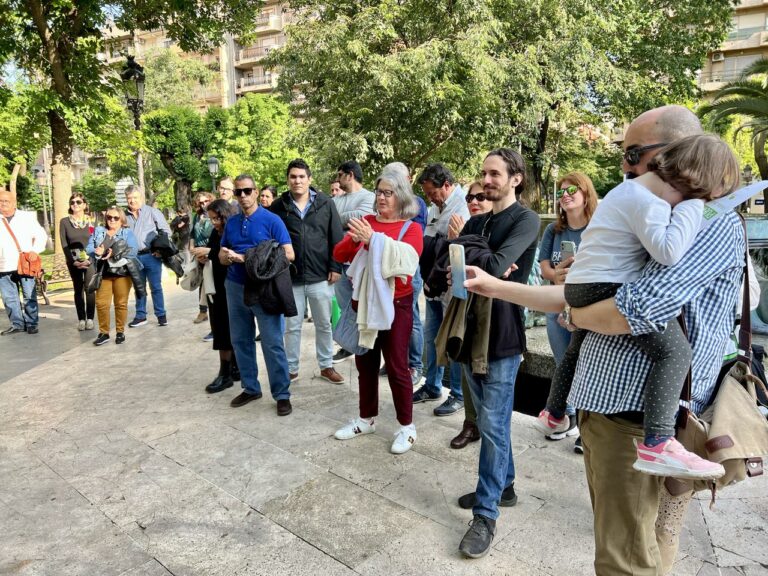 Las candidaturas a la Alcaldía de Puertollano culminan con fiestas una agotadora campaña intentando movilizar al electorado