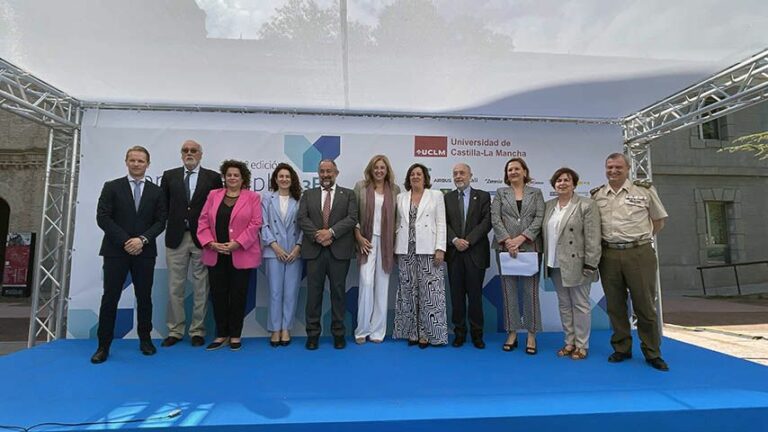 Un millar de estudiantes y 54 empresas e instituciones participan en el 17º Foro Empleo de la UCLM