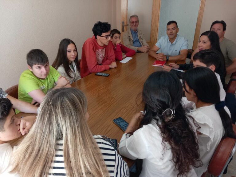 La candidatura de Izquierda Unida recoge las propuestas del Consejo de Participación de Infancia y Adolescencia de Puertollano