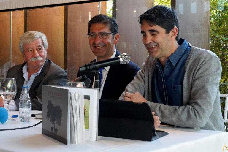 Caballero considera que el trabajo de Julio César Sánchez en su libro «Retrato de Bravura» forma parte del patrimonio provincial y debe estar accesible “a quienes les gusten los toros y a quienes no”